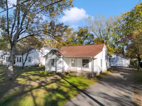 Exterior - 415 4th Ave, Murfreesboro, TN 37130 photo 3 of 10
