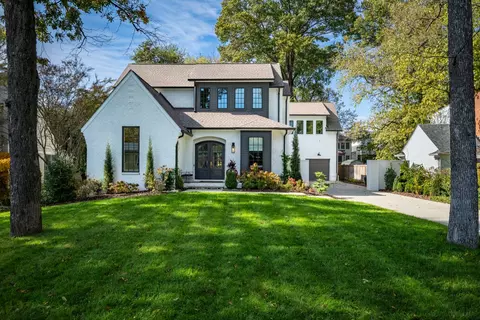 1828 Green Hills Dr, Nashville, TN 37215