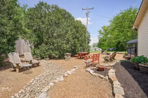 Exterior - 1051 Herman Lance Rd, Morrison, TN 37357 photo 8 of 9
