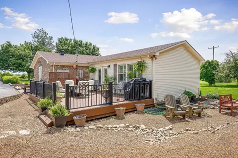 Exterior - 1051 Herman Lance Rd, Morrison, TN 37357 photo 5 of 9