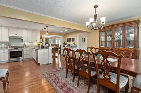 Dining - 1051 Herman Lance Rd, Morrison, TN 37357 photo 3 of 3