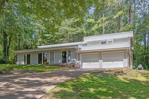 820 Park City Rd, Rossville, GA 30741