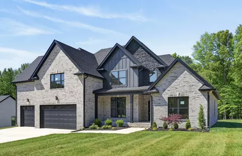 1330 Reda Dr, Clarksville, TN 37042