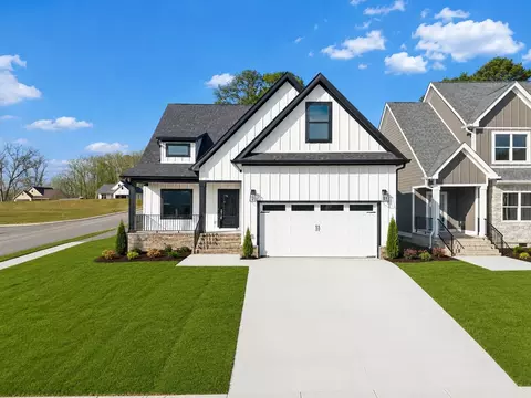 5205 NW Baylor St, Cleveland, TN 37312