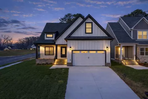 5205 NW Baylor St, Cleveland, TN 37312
