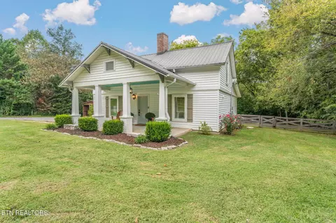 10101 Westland Dr, Knoxville, TN 37922