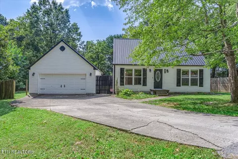 1804 Longcress Dr, Knoxville, TN 37918