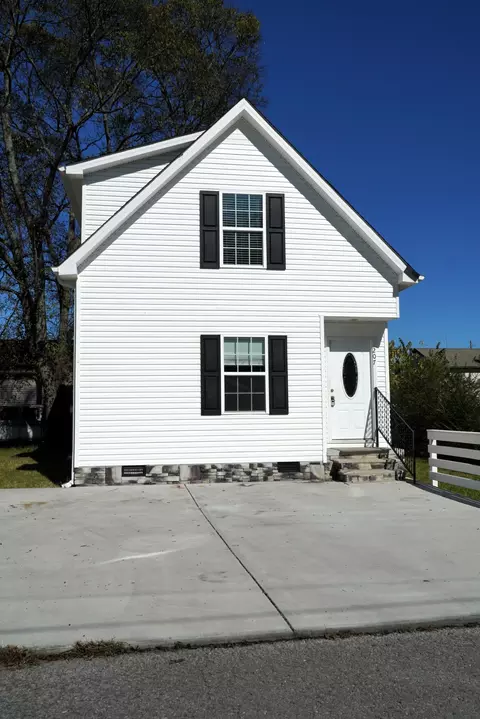 207 Campbell St W, Fayetteville, TN 37334