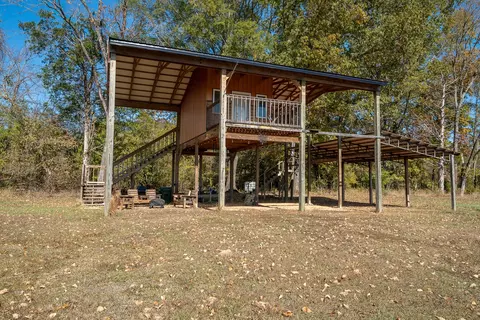 330 Jett Dr, Clifton, TN 38425
