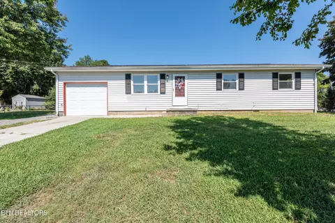 757 Lafollette Dr, Maryville, TN 37801