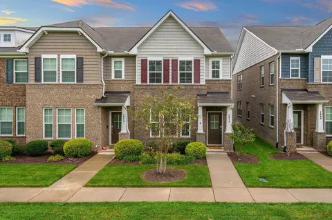 1011 Henley Ln, Gallatin, TN 37066