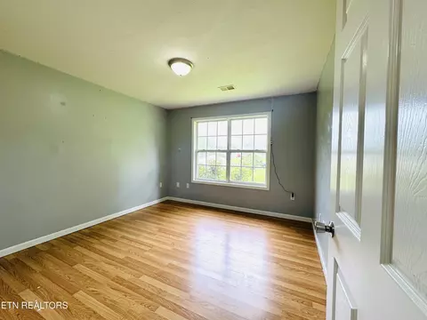 276 Parkview Dr, Oneida, TN 37841 photo 18