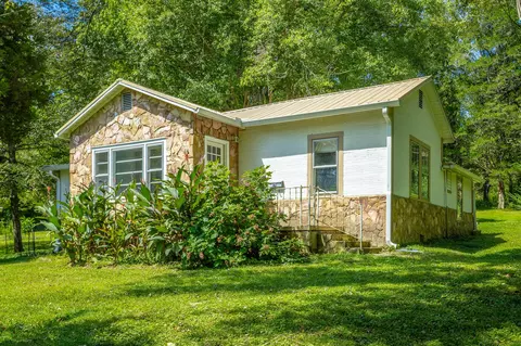463 Ra Griffith Hwy, Jasper, TN 37347