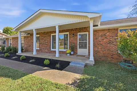 118 Allen Dr, Hendersonville, TN 37075