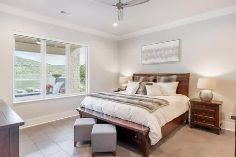 Bedroom - 290 Edgewater Way, Jasper, TN 37347 photo 5 of 5