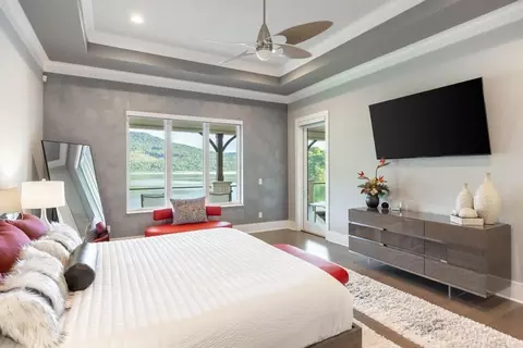 Bedroom - 290 Edgewater Way, Jasper, TN 37347 photo 3 of 5