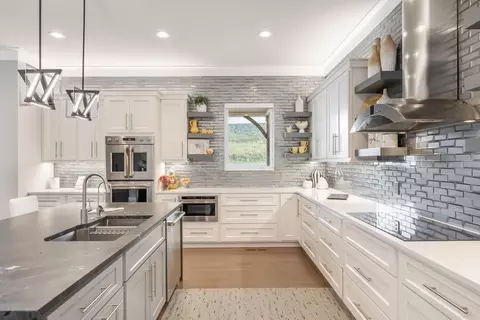 Kitchen - 290 Edgewater Way, Jasper, TN 37347 photo 5 of 9