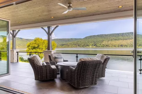 Exterior - 290 Edgewater Way, Jasper, TN 37347 photo 11 of 24
