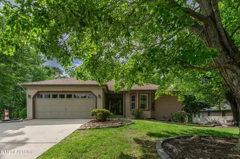 122 Mariners Dr, Crossville, TN 38558
