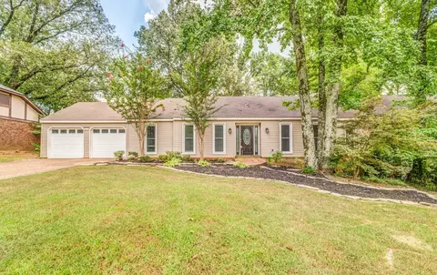 8473 Kettering Dr, Cordova, TN 38016