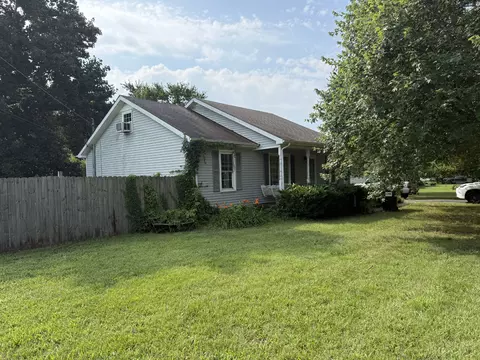 2010 Sugartree Dr, Murfreesboro, TN 37129