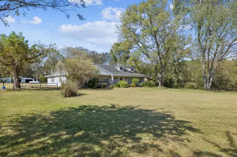 7092 Almaville Rd, Arrington, TN 37014