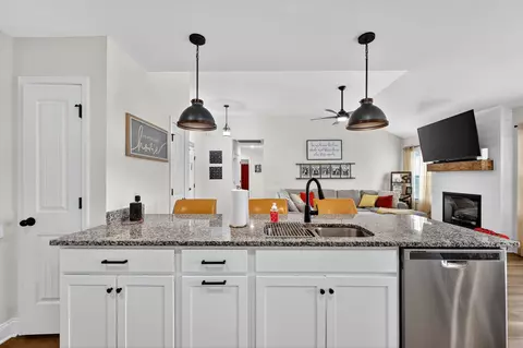 Kitchen - 349 Fieldstone Ln, Springfield, TN 37172 photo 3 of 4