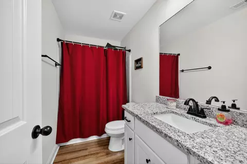 Bath - 349 Fieldstone Ln, Springfield, TN 37172 photo 3 of 3