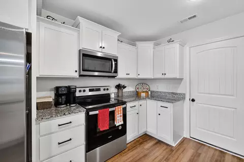 Kitchen - 349 Fieldstone Ln, Springfield, TN 37172 photo 2 of 4