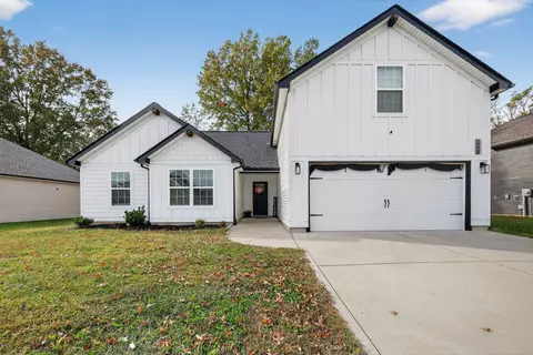 Exterior - 349 Fieldstone Ln, Springfield, TN 37172 photo 4 of 9
