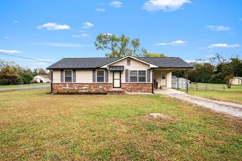 1392 Suzanne Dr, Murfreesboro, TN 37128