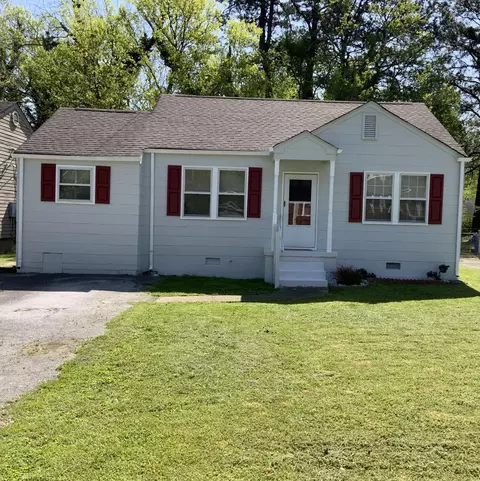 216 Sequoia Dr, Chattanooga, TN 37411