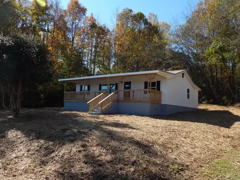 5790 Middle Cypress Rd, Iron City, TN 38463