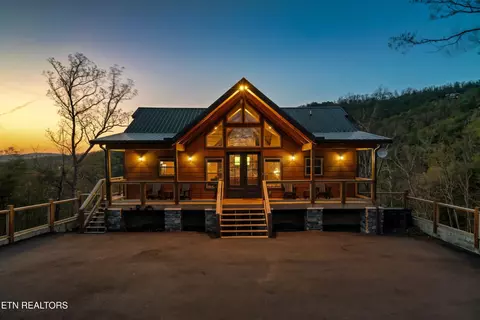 4471 Stackstone Rd, Sevierville, TN 37862