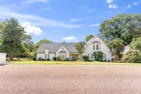 2877 W Levee Oaks Dr, Collierville, TN 38017