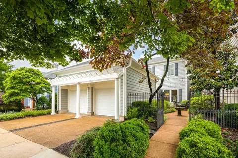 996 River Landing Dr, Memphis, TN 38103