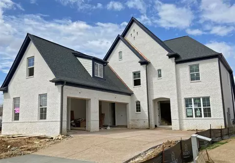 1478 Covington Walk Dr, Collierville, TN 38017