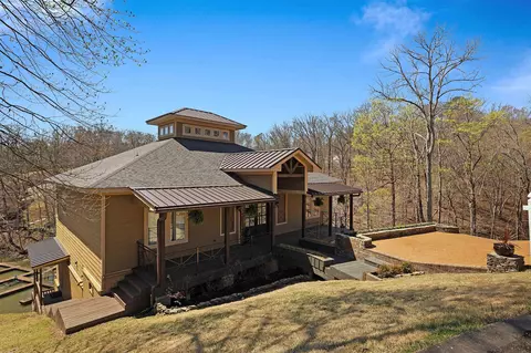 190 Crown Hill Cir, Savannah, TN 38372