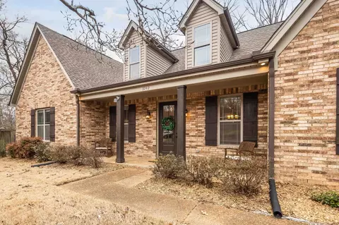 3242 Old Trail Dr, Arlington, TN 38002