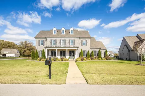 25 Green Pasture Cv, Collierville, TN 38017
