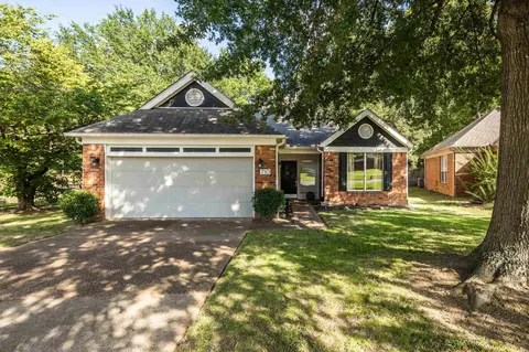 710 Walnut Valley Ln, Cordova, TN 38018