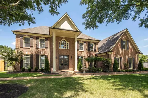 1156 Moss Creek Cv, Collierville, TN 38017