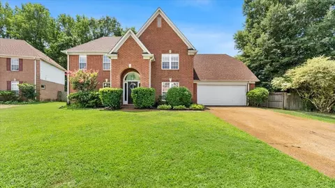 8655 Green Heron Ln, Cordova, TN 38018