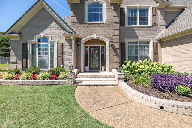 8702 Whites Crossing Rd, Olive Branch, MS 38654