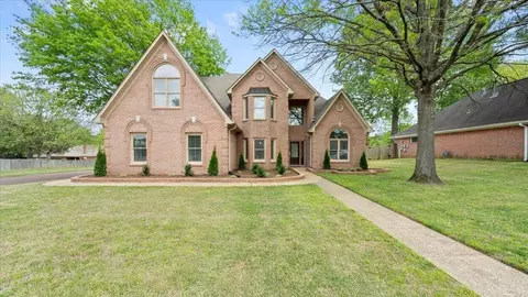 656 Sugarbush Cv, Collierville, TN 38017