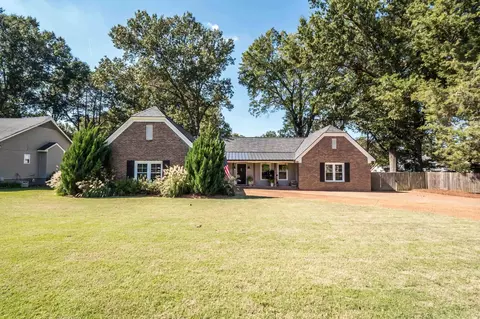 725 Hermitage Trail Dr, Collierville, TN 38017