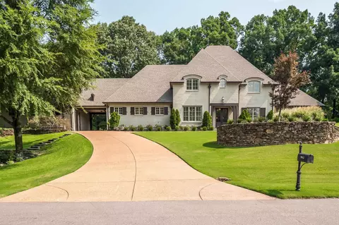 9912 Rue Bienville Pl, Arlington, TN 38002