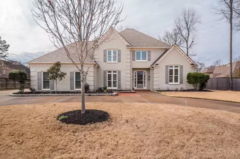 1813 Grovecrest Rd, Germantown, TN 38139