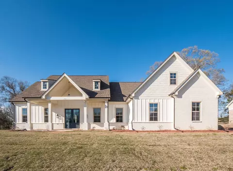172 Farley Rd, Byhalia, MS 38611
