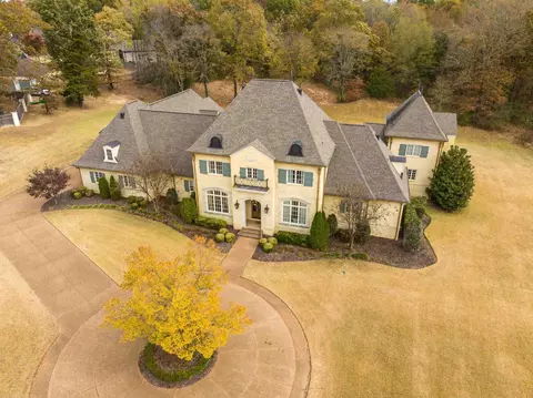 4242 Spring Pl Dr, Olive Branch, MS 38654